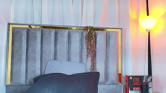 AvaX 777 online show from February 3, 8:03 pm