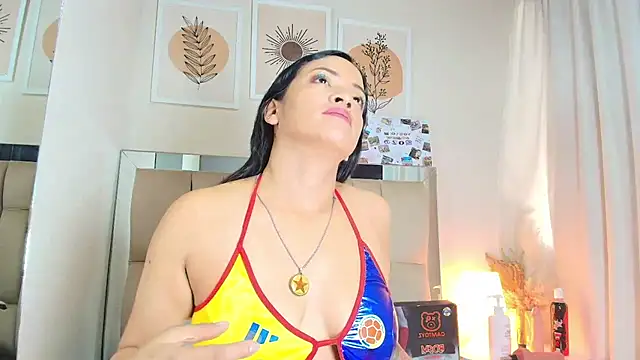 Snapshot of AvaX_777 chatting on July 20, 5:26 pm AvaX 777 online show from July 20, 5:26 pm