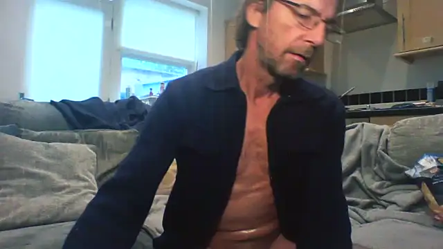 Snapshot of Grower_and_shower chatting on September 27, 1:17 pm Grower and shower online show from September 27, 1:17 pm