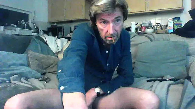 Snapshot of Grower_and_shower chatting on October 13, 12:45 am Grower and shower online show from October 13, 12:45 am