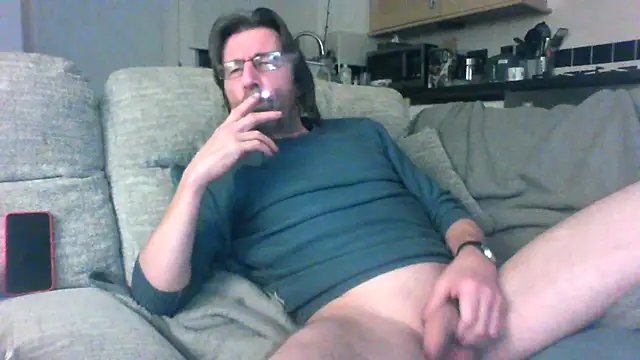 Snapshot of Grower_and_shower chatting on December 3, 11:04 pm Grower and shower online show from December 3, 11:04 pm