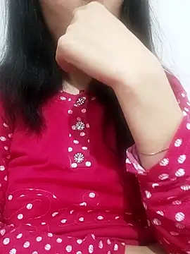 saraaxx1 online show from March 5, 1:42 am