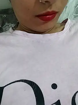 saraaxx1 online show from June 14, 12:06 pm