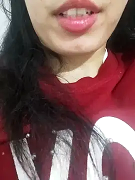 saraaxx1 online show from March 12, 11:22 pm