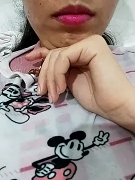 saraaxx1 online show from February 19, 8:50 pm