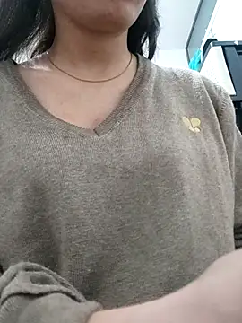 saraaxx1 online show from March 21, 8:13 pm