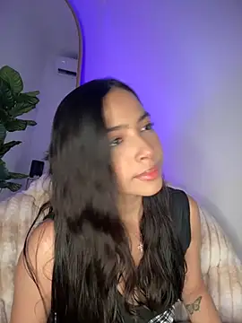  Emily Thompson  online show from November 5, 3:42 am