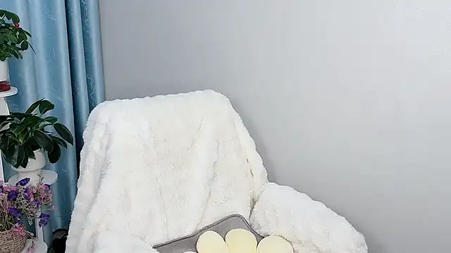 Dewluna online show from April 14, 10:59 pm