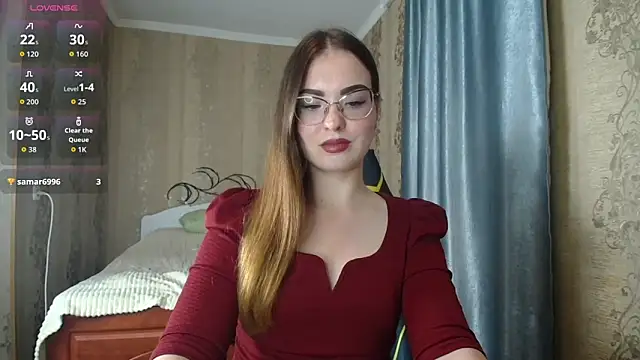 Snapshot of Leila_Kissyu chatting on May 19, 7:43 pm Leila Kissyu online show from May 19, 7:43 pm