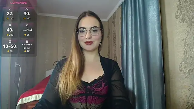 Snapshot of Leila_Kissyu chatting on February 8, 6:16 pm Leila Kissyu online show from February 8, 6:16 pm