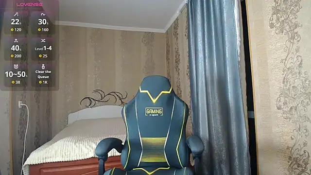 Snapshot of Leila_Kissyu chatting on February 24, 3:57 pm Leila Kissyu online show from February 24, 3:57 pm