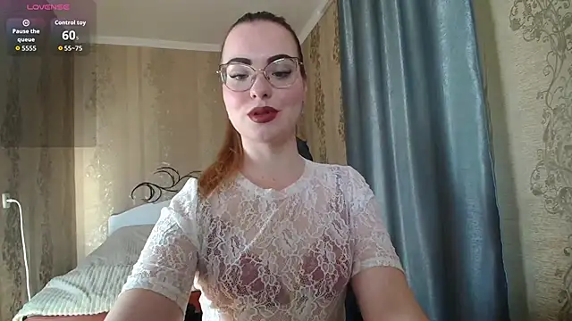 Snapshot of Leila_Kissyu chatting on May 4, 2:20 pm Leila Kissyu online show from May 4, 2:20 pm