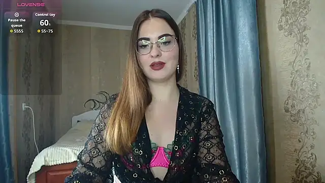 Snapshot of Leila_Kissyu chatting on March 2, 6:15 pm Leila Kissyu online show from March 2, 6:15 pm