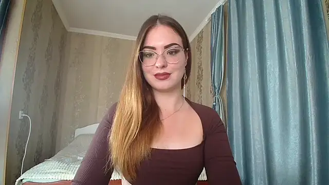Snapshot of Leila_Kissyu chatting on September 14, 1:11 pm Leila Kissyu online show from September 14, 1:11 pm