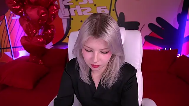 Snapshot of SelenaIris chatting on March 10, 5:18 pm SelenaIris online show from March 10, 5:18 pm