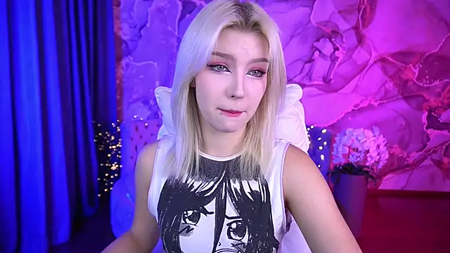 Snapshot of SelenaIris chatting on October 8, 6:48 am SelenaIris online show from October 8, 6:48 am