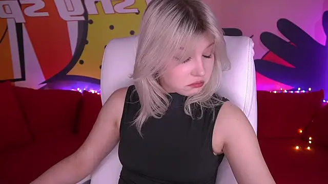 Snapshot of SelenaIris chatting on March 13, 5:07 pm SelenaIris online show from March 13, 5:07 pm