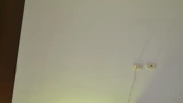 isahilton1 online show from October 30, 9:22 pm