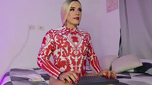 isahilton1 online show from October 15, 10:29 pm