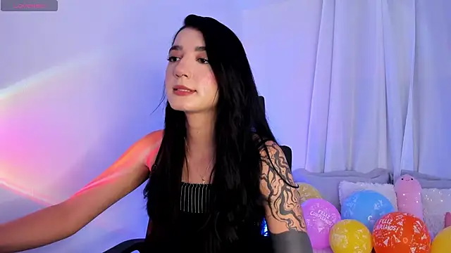 Snapshot of Hi_Soyfer chatting on November 15, 3:38 pm Hi Soyfer online show from November 15, 3:38 pm