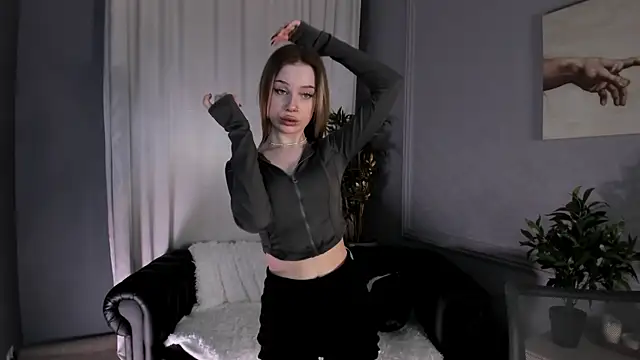 Snapshot of Heydoraa_ chatting on March 6, 4:30 am Heydoraa online show from March 6, 4:30 am