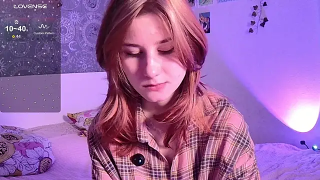 Cute Cate404 online show from November 13, 3:21 am