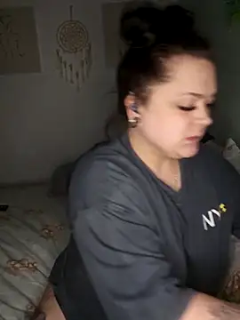 Saucy-Serenity online show from April 10, 7:10 pm