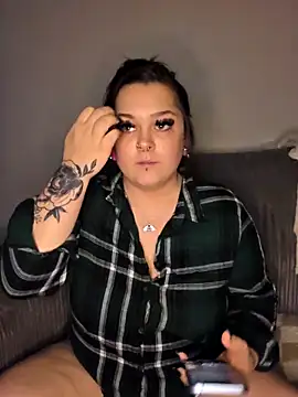 Saucy-Serenity online show from November 12, 8:23 pm