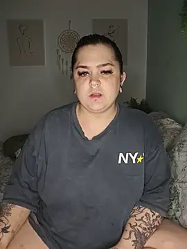 Saucy-Serenity online show from June 4, 10:36 pm