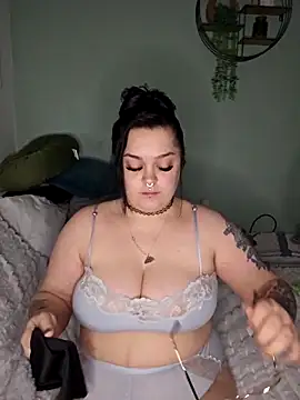 Saucy-Serenity online show from February 20, 7:49 pm