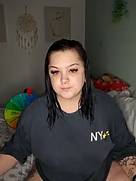 Saucy-Serenity online show from April 4, 6:58 pm