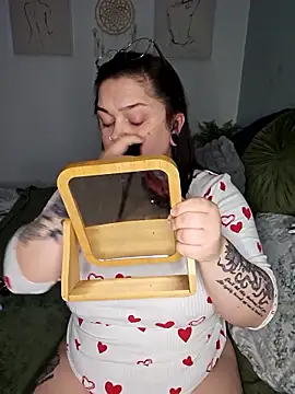 Saucy-Serenity online show from January 5, 8:34 pm