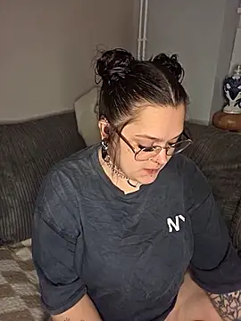 Saucy-Serenity online show from October 26, 8:42 pm