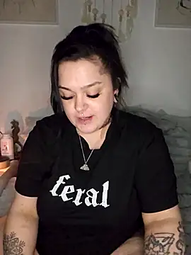 Saucy-Serenity online show from February 16, 1:26 am