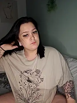 Saucy-Serenity online show from April 29, 8:26 pm