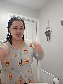 Saucy-Serenity online show from February 14, 1:44 pm