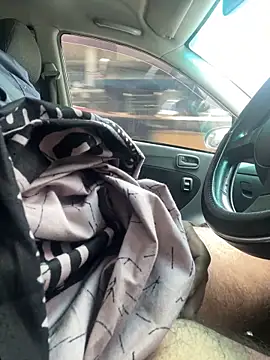 dam-her-boy online show from April 15, 7:58 am