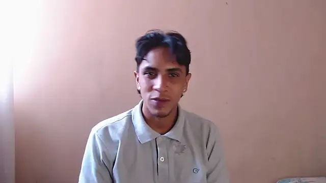 Snapshot of Monkey_uchiha777 chatting on October 14, 5:24 pm Monkey uchiha777 online show from October 14, 5:24 pm