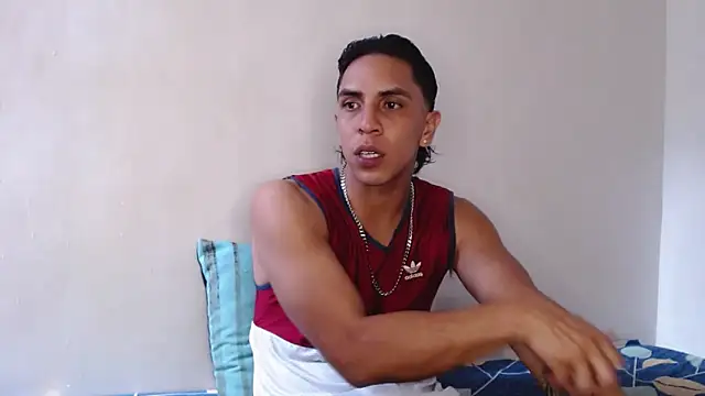 Monkey uchiha777 online show from March 28, 5:25 pm