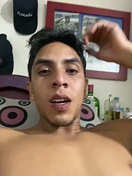 Snapshot of Monkey_uchiha777 chatting on March 13, 5:54 am Monkey uchiha777 online show from March 13, 5:54 am