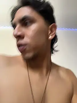 Snapshot of Monkey_uchiha777 chatting on February 26, 6:08 pm Monkey uchiha777 online show from February 26, 6:08 pm