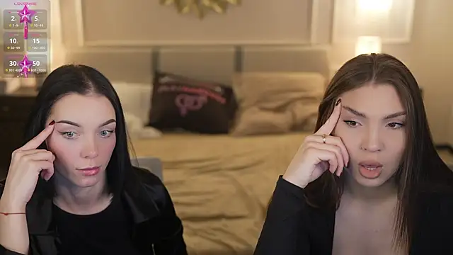 Snapshot of Billie054 chatting on November 20, 8:37 am Billie054 online show from November 20, 8:37 am