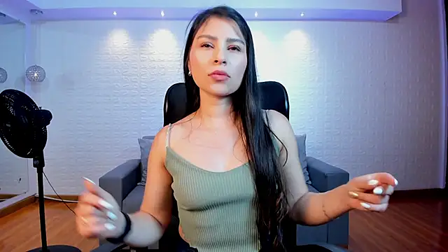 Catalina Santhana online show from September 18, 7:17 pm