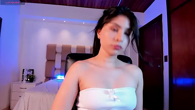 Catalina Santhana online show from March 14, 10:49 pm