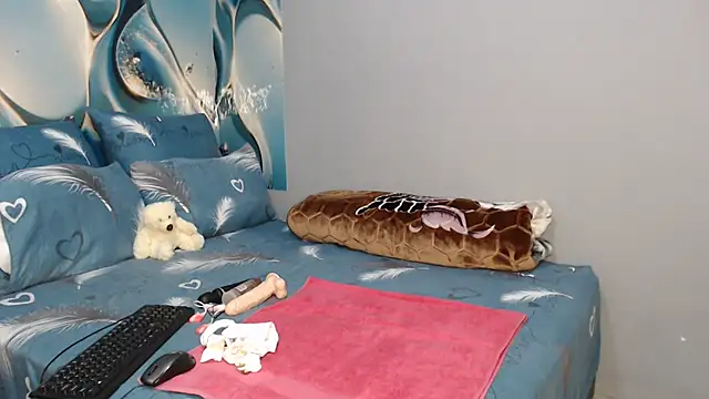 MystiqueTeee online show from October 16, 12:19 am