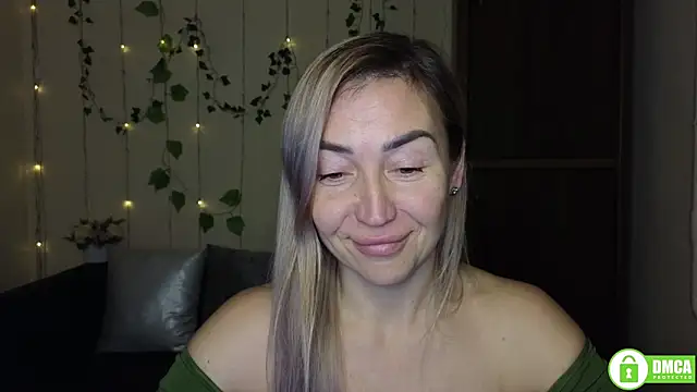 Kiss julli88I online show from December 16, 6:34 pm