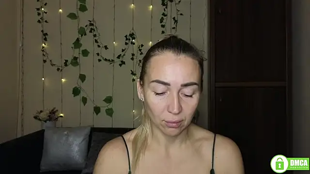 Kiss julli88I online show from October 27, 6:31 pm