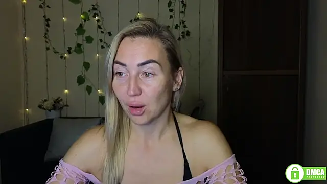 Kiss julli88I online show from October 23, 5:33 pm