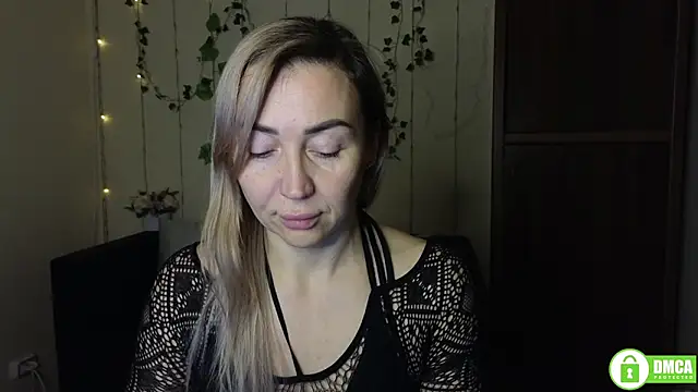 Kiss julli88I online show from December 21, 6:31 pm