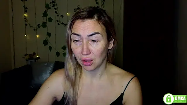 Kiss julli88I online show from January 6, 6:23 pm